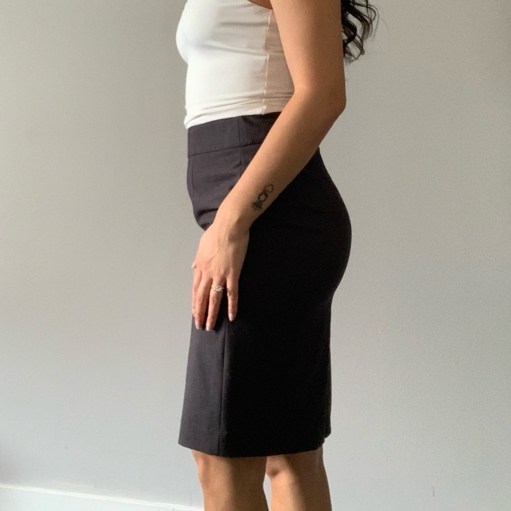 Calvin Klein womanβs black pencil skirt size 4 - Picture 3 of 8